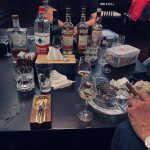 雪茄拍照分享户外红酒星巴克(好经典的味道)-喵神素材库