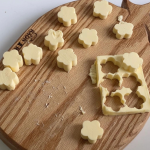 美食蛋糕甜点甜品玛德琳(玛德琳永远吃不腻～绝对我的包包零食之一！！焦糖味太适合下咖啡啦！！[赞R])-喵神素材库