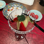 美食串串草莓蛋糕(算是目前温州吃过最好吃的烧鸟啦！环境也很好，师傅烤的真的很好最后上的主食，完全不用担心吃不饱，预约的时候还会很贴心的问你有忌口没有，会帮你更换部分食材，很贴心啦！ )-喵神素材库