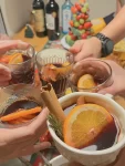 红酒啤酒蛋糕火锅美食烧鸡虾烛光圣诞树(元旦那天一定要和圆脸的好朋友一起过,预示20年圆圆满满,团团圆圆！)-喵神素材库