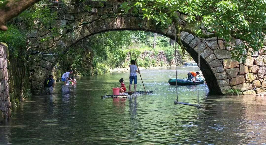 公司团建漂流篝火烧烤划船旅游 (夏日出行安排)-喵神素材库