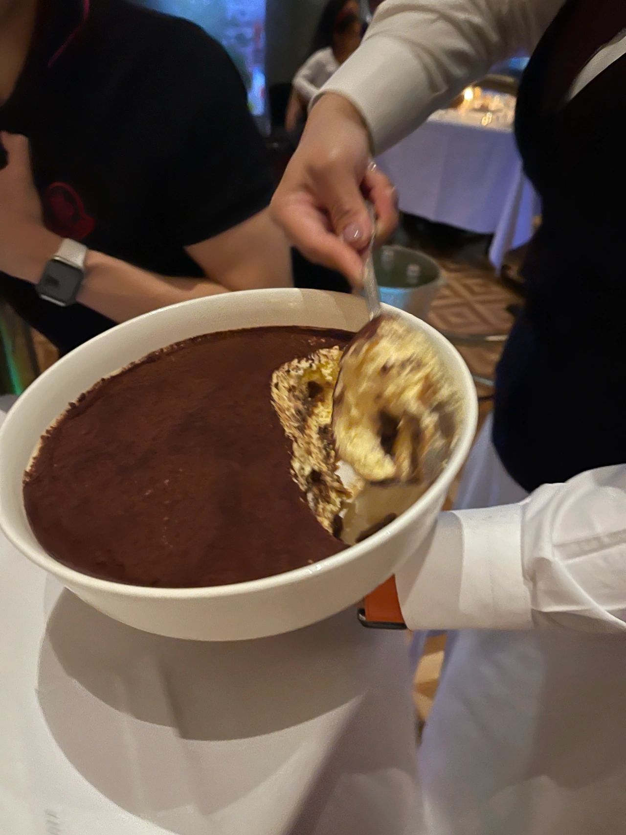美食应酬酒局(每次都吃不停Grissini 麵包)-喵神素材库