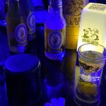 酒吧朋友聚会兄弟聚会喝酒啤酒(酒不好喝,也不是真的爱喝酒,只是喜欢这种上头的感觉,过的太真实太累,就爱上了这种不清醒的状态。)-喵神素材库