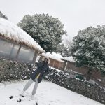 3旅游风景雪景拍照穿搭奢侈品加拿大鹅羽绒服(不得不说真的很重 我这小身板穿的觉得很累保暖的话还是很保暖 个人比较喜欢穿轻点的羽绒服)-喵神素材库