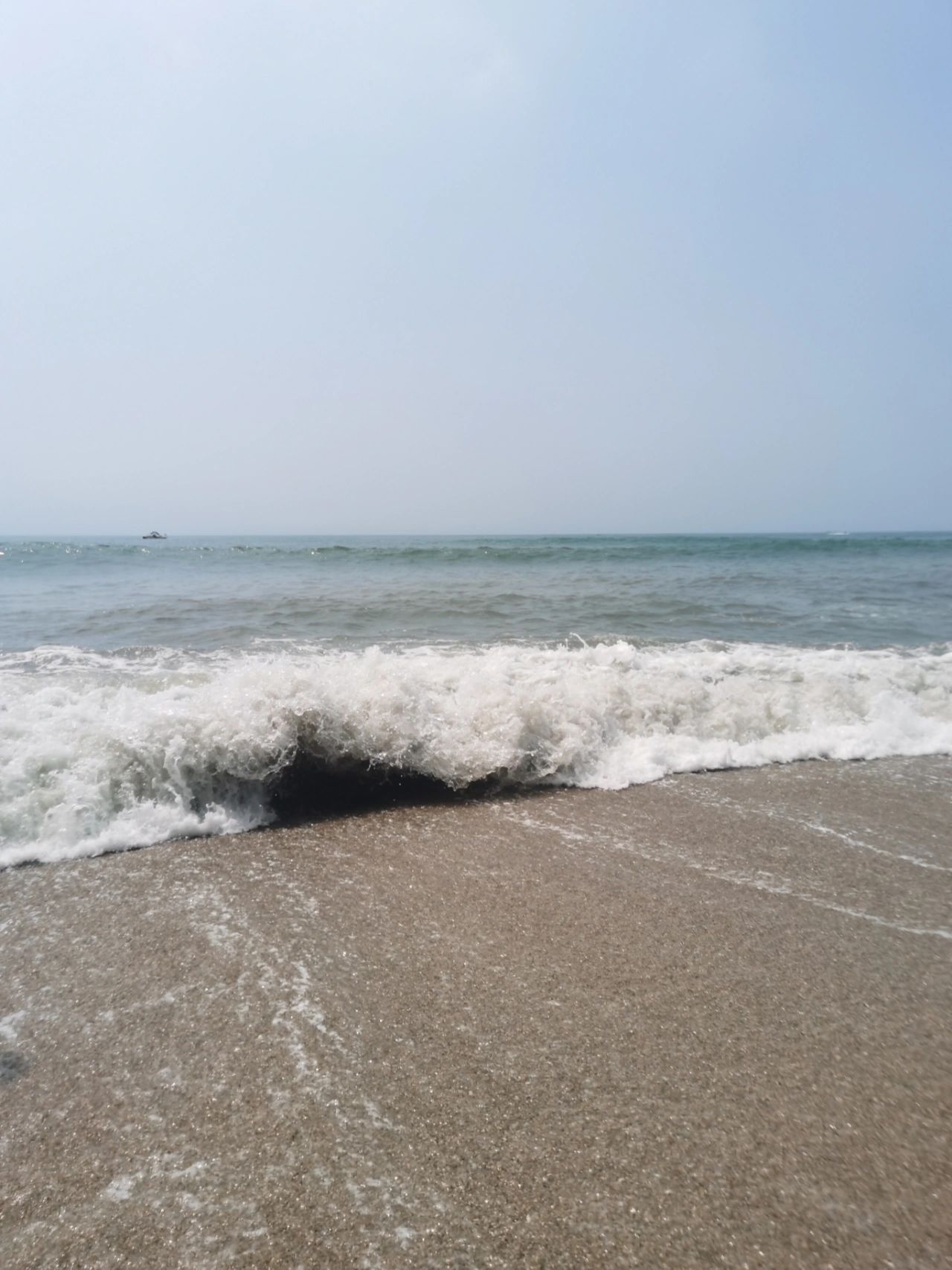旅游度假假期大海风景三亚(生活的美妙，就在于那么一种神出鬼没，在一个猝不及防的时刻让你被你曾经轻视，或者起码漠视过的东西打动)-喵神素材库