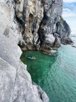 5三亚溶洞探险之旅浆板划水旅游(其实就是从半山半岛的洲际沙滩划水划到大东海的一个洞洞里去拍照)-喵神素材库
