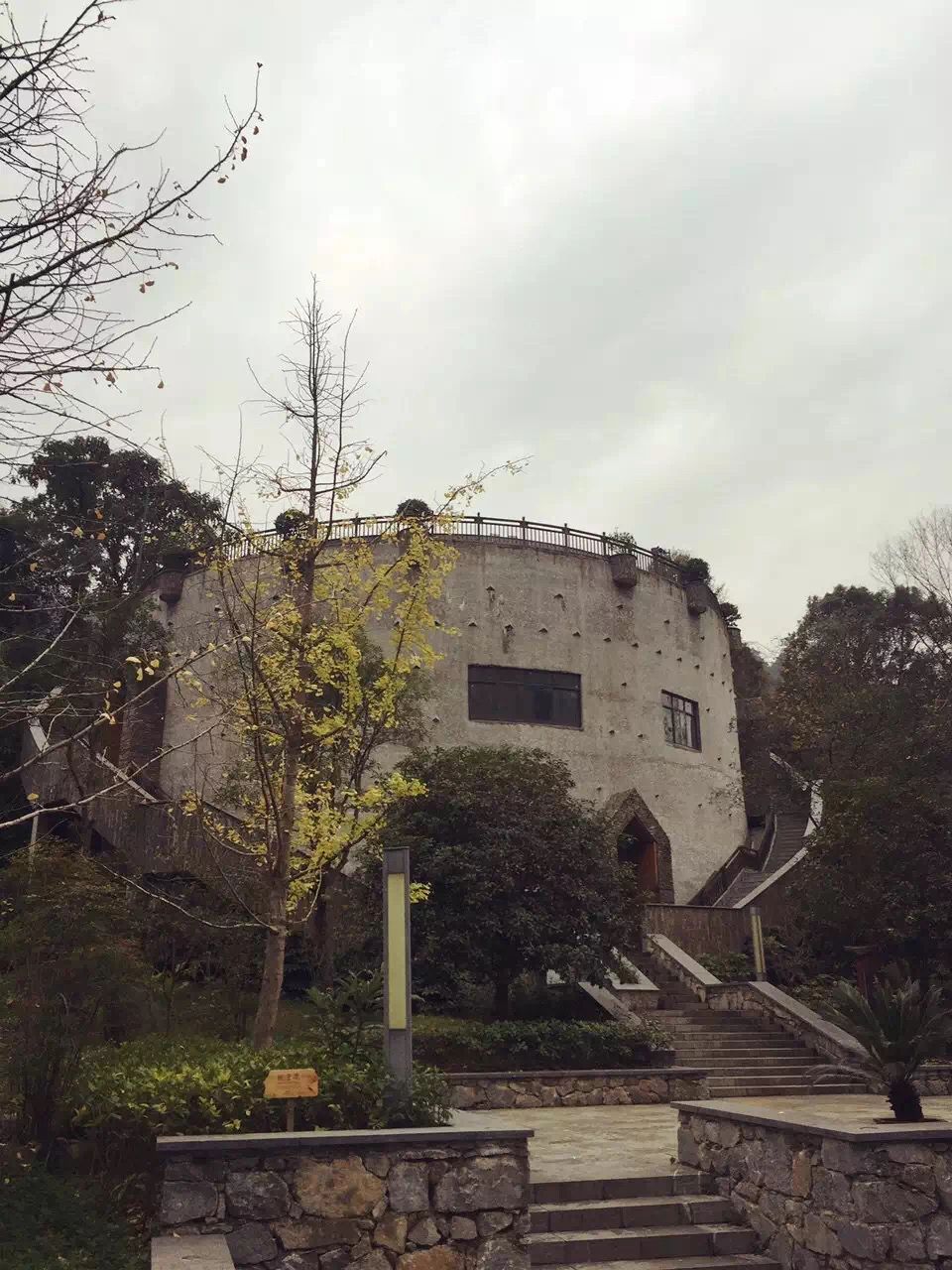 3旅游景点温泉腿( 又开始温泉了 能猜出这是哪吗)-喵神素材库