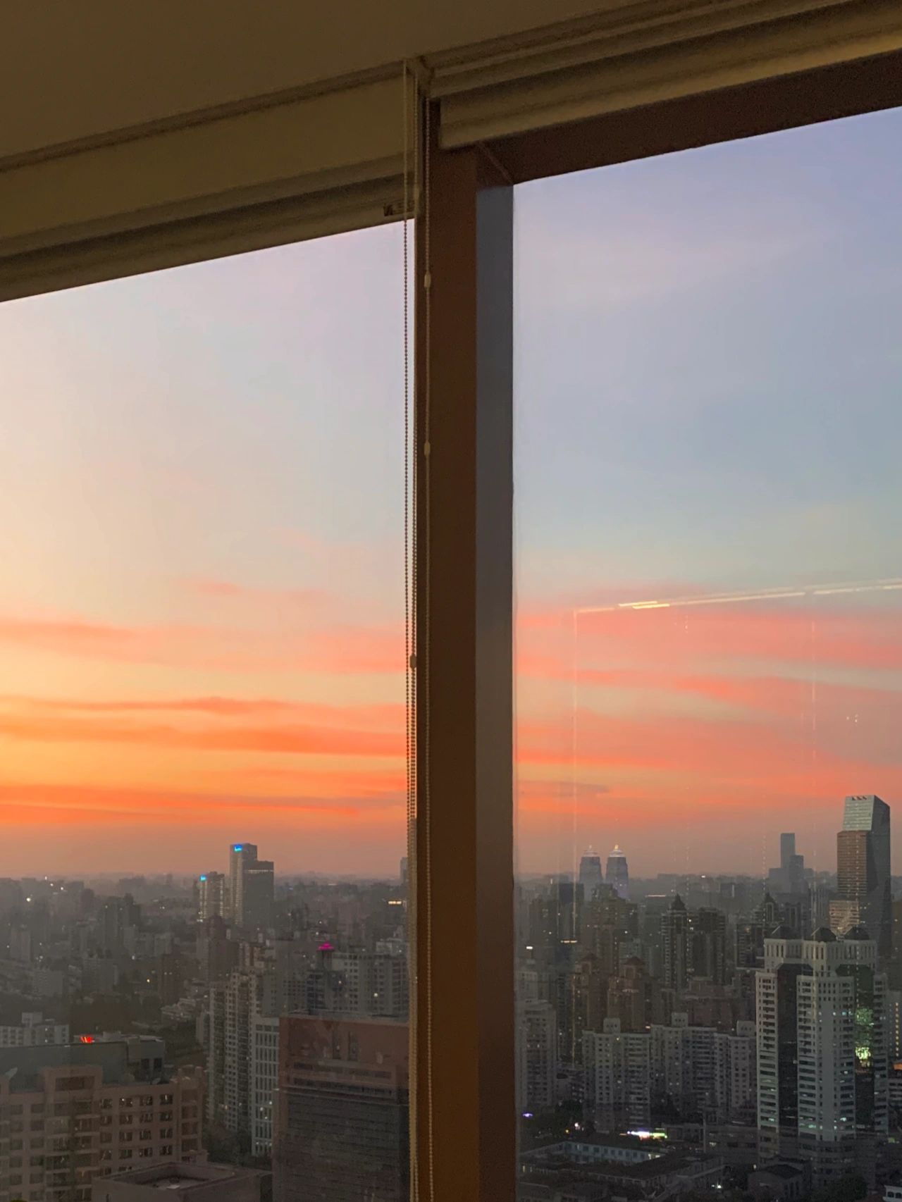 旅游美景拍照(突然发现窗外晚霞很美\\t)-喵神素材库
