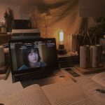 加班，晚上，书桌，追剧(择一处清幽，斟一盏芳茗，看过天高云淡，听罢风鸣鸟啼)-喵神素材库