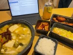 夜宵加班酒店客房飞机飞行(生活总会给你开点玩笑)-喵神素材库