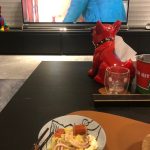 美食自己做饭家常菜客厅追剧(追剧看饿了)-喵神素材库