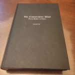 看书阅读学习(柯克给出了保守主义的“六项准则”：一，确信存在着某种主导社会生活和个人良心的神圣意志，它在权利和义务之间建立起永恒的联系，将伟人和凡人、活人与死人联为一体；   二，珍爱多姿多彩并带有神秘性的传统生活，因为它明显区别于大多数激进观念体系所推崇的日益狭险的整齐划一、以及平等主义和功利主义的目标；   三，坚信文明社会需要多种秩序和等级，唯一的真正平等是道德上的平等，如果被强制立法推行，所有其他试图平等化的努力都将引人步入绝望之境；   四，相信财产和自由密不可分，经济上的均等化并非经济进步，如果消灭私人财产，自由将不复存在；   五，相信旧习惯，不信任“诡辩家和算计者”；   六，认为变化与改革并不是一回事，通常，创新更像是吞噬人类的火灾，而非进步的火矩。   这六项准则，既是保守主义信守的底线，也是与其他思潮互竞时的防线，更是保守主义精神特质的体现。 )-喵神素材库