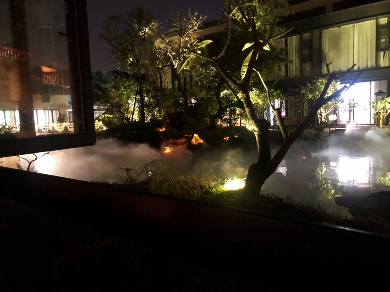 晚上下班美食海鲜小龙虾(找个地方小酌一杯)-喵神素材库
