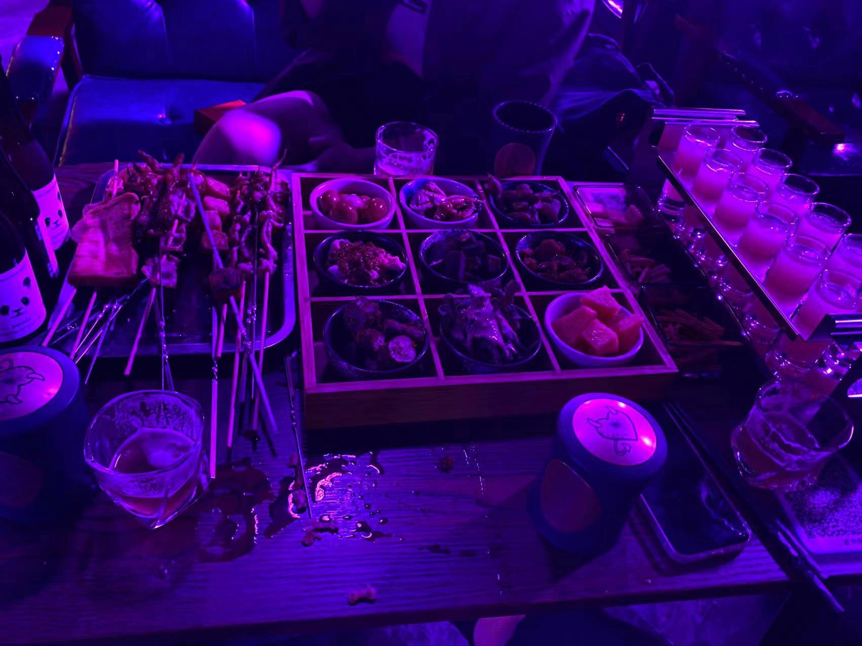 烤串撸串喝酒朋友聚会( 喝酒日常)-喵神素材库