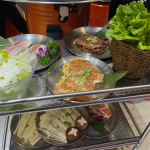 美食拍照分享打卡烤肉(不错哦 烤肉店 装修挺好看的 我最喜欢那个面包片)-喵神素材库