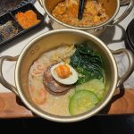 美食韩料料理闺蜜聚会烤肉(女孩的眼应盛下星辰大海和万丈光芒,少年的肩应担起草长莺飞和清风明月)-喵神素材库