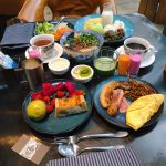 8上海外滩酒店美食烤肉(预定的奇幻套房，w是有名夜店风装修，酒店夜晚房间能看到东方明珠，夜景美不胜收～)-喵神素材库