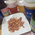 美食烧烤夜宵(羊排好吃（还送呼伦贝尔空气烧烤味道正常炒菜味道正常吃饭喝酒聊天的氛围还不错花生米一定要吃！真的香！)-喵神素材库