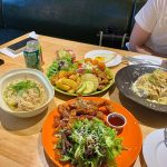 3美食探店西餐约会哈尔滨进来西餐厅 (好好吃哦酱油炸鸡绝绝子牛肉沙拉拼盘也好吃啊)-喵神素材库