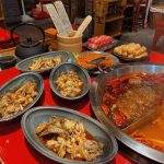 美食火锅朋友聚会(一个人可以干四份 配这个抹茶沙冰真的yyds！)-喵神素材库