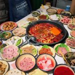 3美食火锅成都有拈头市井火锅(正宗牛油锅底 添加茶水煮沸，味道巴适！)-喵神素材库