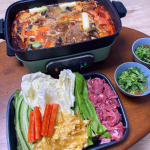 美食火锅客厅(工作中常常有与自己合不来或者性格有缺陷的同事，该如何与他们相处呢？1)-喵神素材库