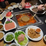 美食火锅聚会海底捞(又是火锅 暖暖和和吃完去洗澡 爽 )-喵神素材库