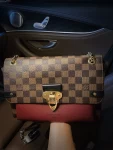 5包lv品牌奢侈品口红气垫车钥匙(LV Vavin 中号 红棕棋盘格链条斜挎包 低调大气 适合通勤 百搭不挑人 全新闲置全套芯片款可送礼)-喵神素材库