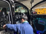 豪车内饰氛围灯( 车子里面全部拆起来装氛围灯。效果非常不错。赞 )-喵神素材库