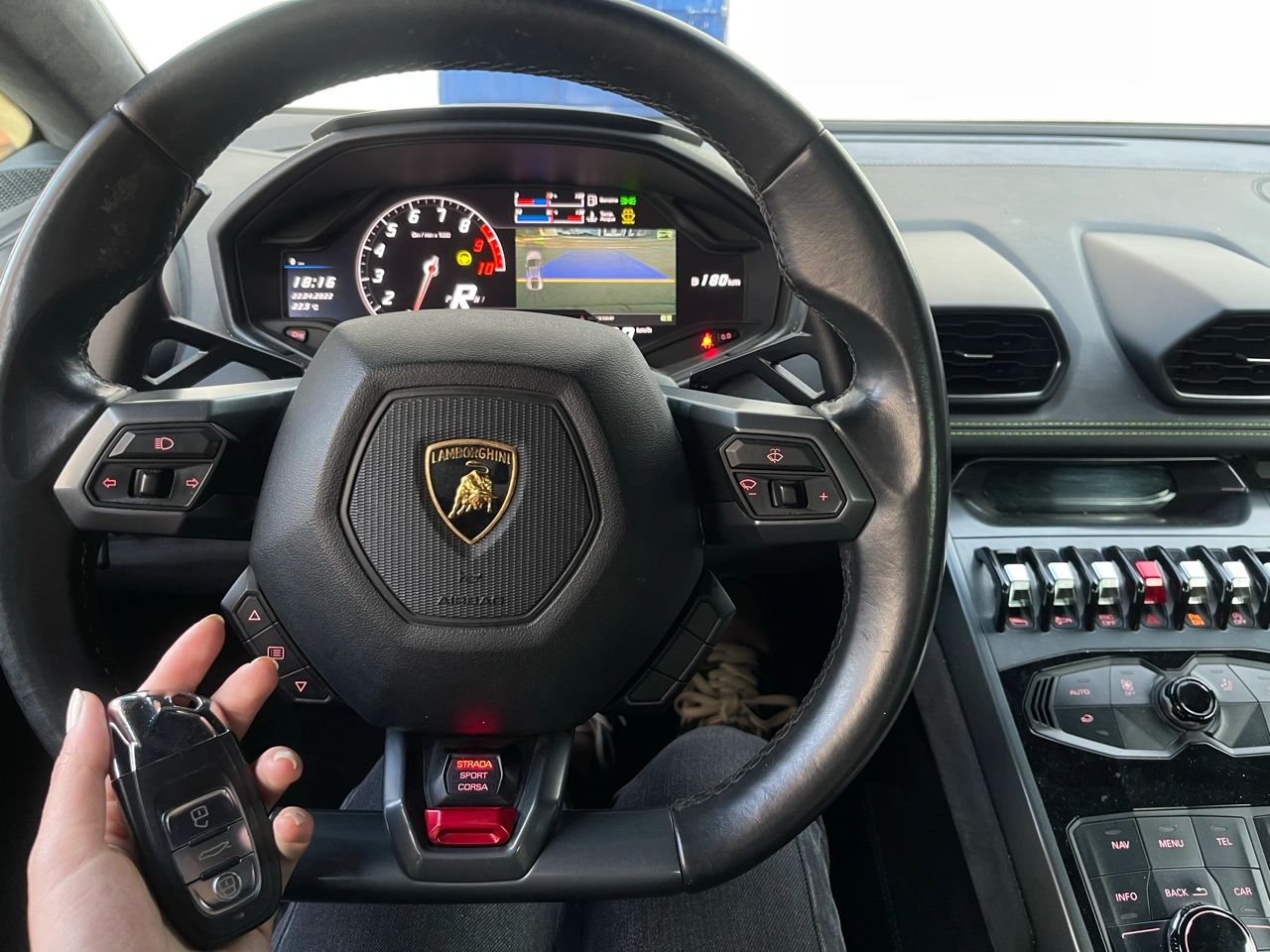 3豪车跑车超跑内饰方向盘车钥匙兰博基尼( 这个绿色缝线)-喵神素材库