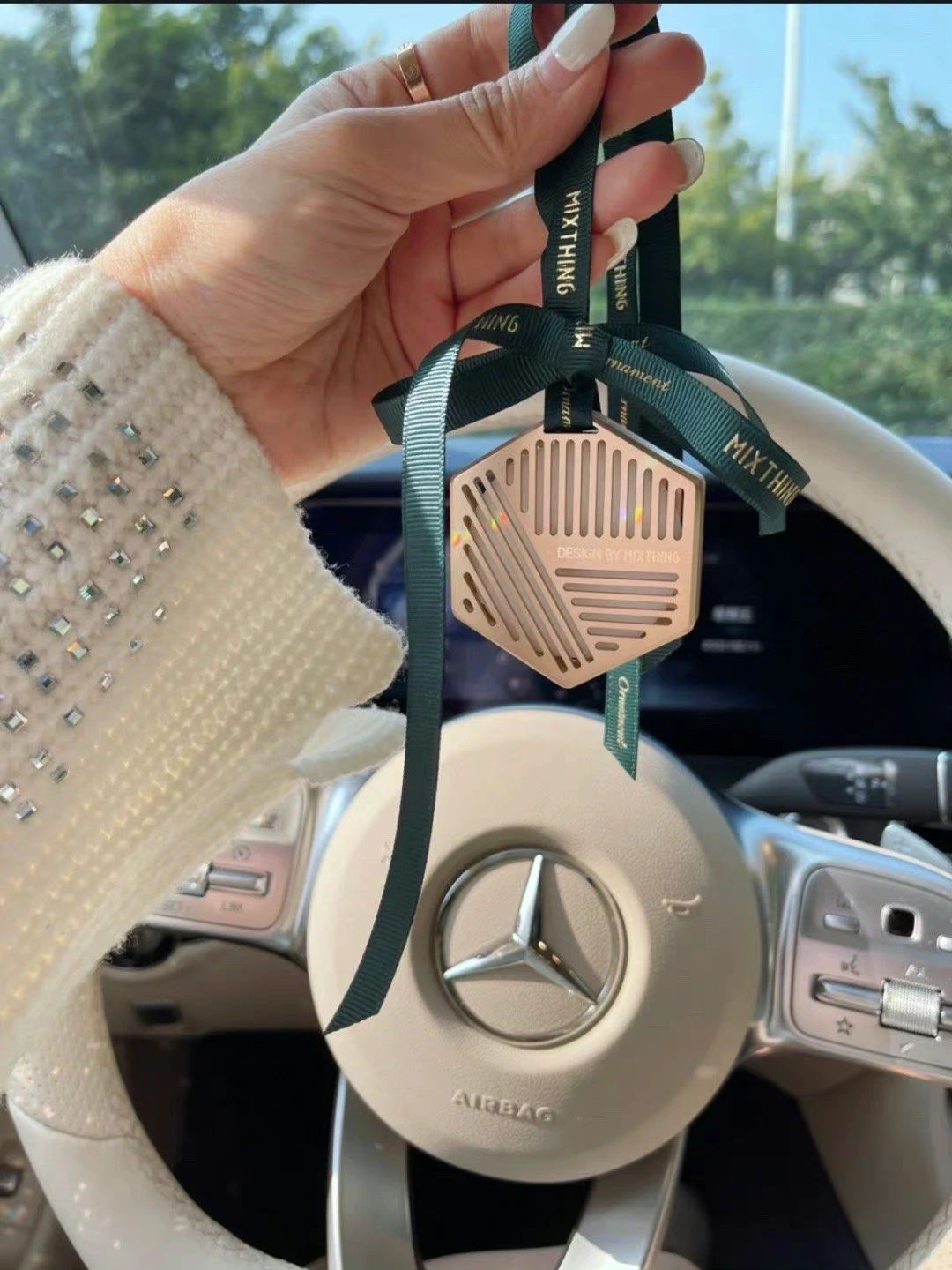 3豪车内饰女司机奔驰(早安啊 )-喵神素材库