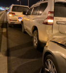 车祸事故撞车拖车(人生第一次遇到车祸，在京承高速入口处，我是后车，我完全懵了，只会开车，对车的构造维修各种完全不懂，有多少女生和我一样的。 )-喵神素材库