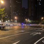 1晚上机车夜景罚款交警(照片是交警叔叔帮我拍的，还问我拍得好不好，说难得遇到我这种遭三分一百还这么高兴的)-喵神素材库