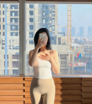 2健身穿搭瑜伽服秀身材女生身材对镜自拍(早起运动正巧赶上阳光一天的好心情又有啦)-喵神素材库