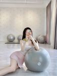 美女健身穿搭自拍瑜伽瑜伽球(健身日常)-喵神素材库