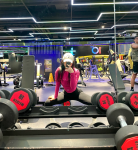 健身哑铃好身材(早：全麦夹心欧包85g×5 ，蛋白饼干×4。一天一顿。。。吃的很爽。。还瘦了()-喵神素材库