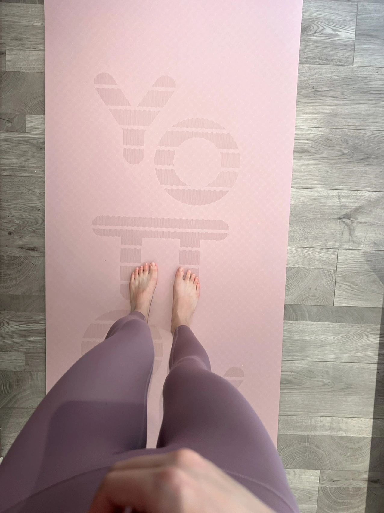 美女健身穿搭瑜伽直播(瑜伽穿搭  )-喵神素材库