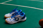 运动健身鞋羽毛球(球场上厮杀一番，多巴胺在跳动。)-喵神素材库