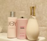 女士护肤品身体乳(巨好闻 )-喵神素材库