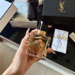 香水，礼物，奢饰品(我是越闻越上头，后调好喜欢 )-喵神素材库