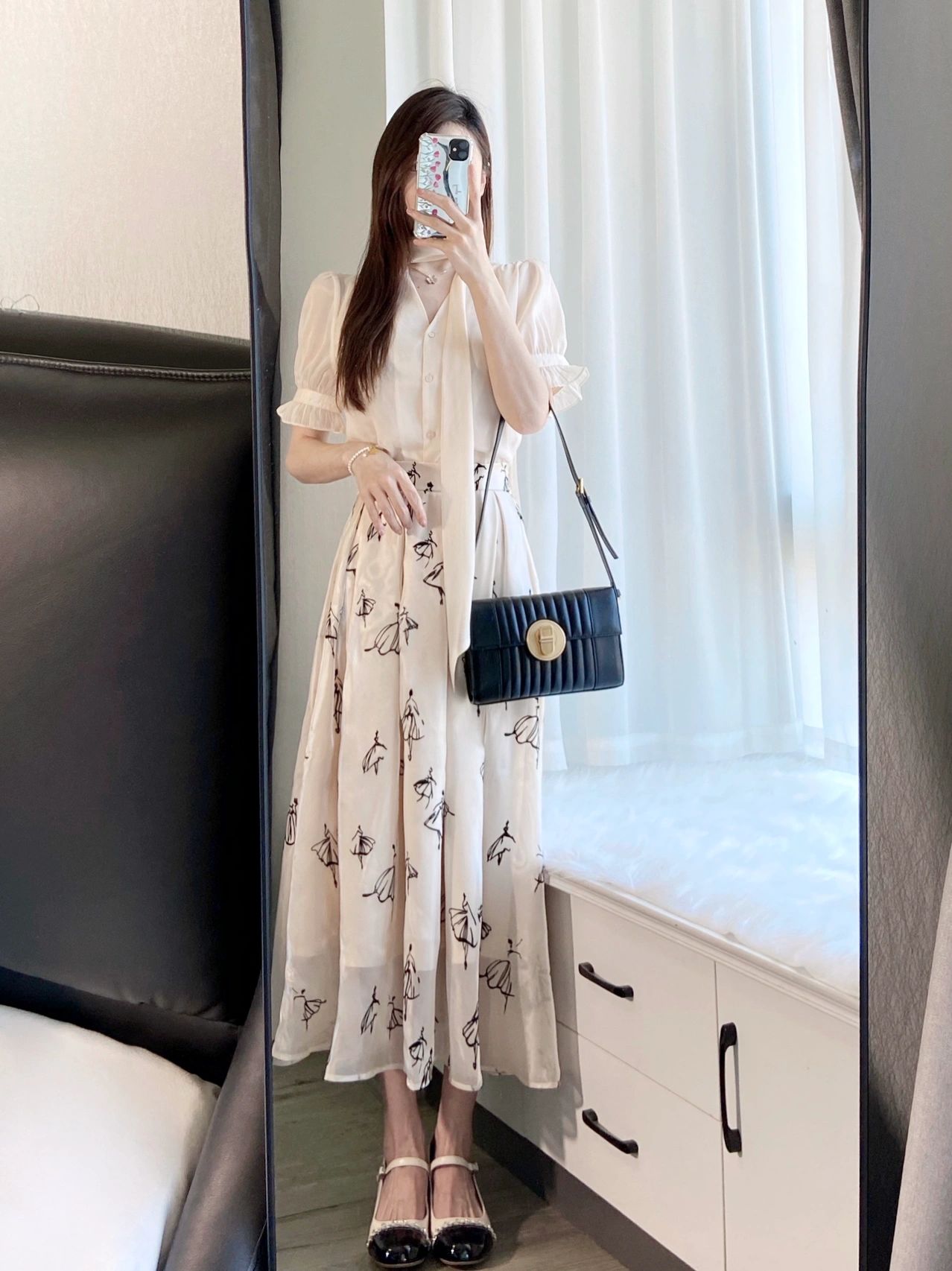 美女穿搭身材自拍包包散步(这种仙仙温柔感真的好好看！！ )-喵神素材库