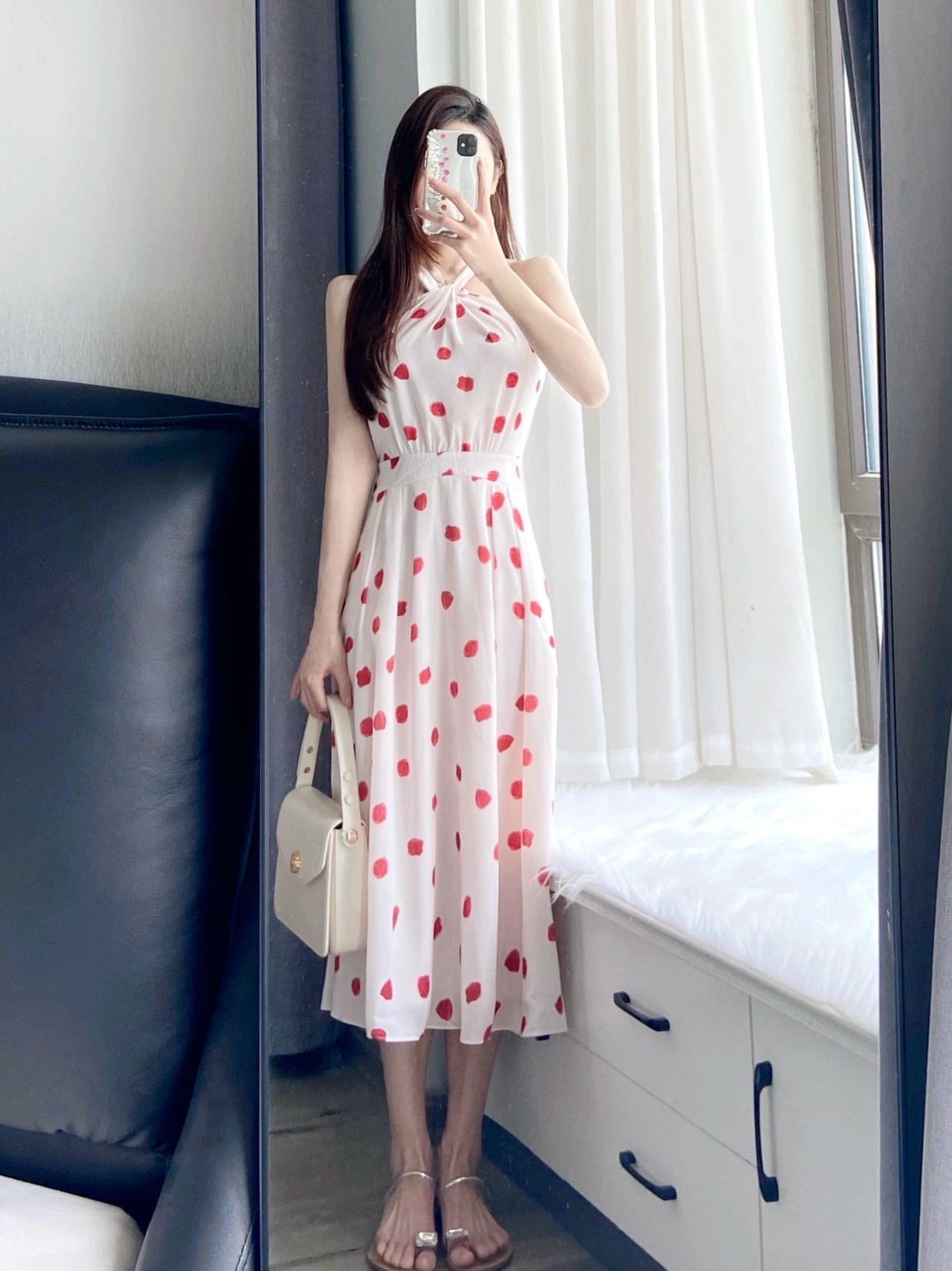 美女穿搭身材自拍包包(女生！一定要尝试漂亮姐姐神仙玫瑰裙！！ )-喵神素材库