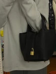 包包爱马仕礼品(虽然现在觉得黑银当道不过黑金还是永远的经典呀)-喵神素材库