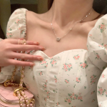 穿搭夏天夏季身材自拍上衣包包(第一次尝试这种风格的衣服)-喵神素材库