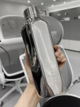 水杯审美好看不锈钢光面(我买东西经常被UU说很直男审美反而好几个男同事都想要)-喵神素材库