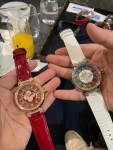 8手表奢侈品LV(下午陪富贵去看表。。。喝了两杯鸡尾酒，孩子玩了两小时。品牌很贴心，对孩子很照顾。 )-喵神素材库
