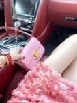 美女拍照身材穿搭手表包包(晚上给你们拍怎么用油美白)-喵神素材库