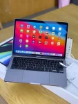 笔记本电脑(MacBook Pro M1系列13寸2020款 型号D92深空灰M1 CPU 8G内存 512G固态成色9.9新，充电40次在保到20\\/1月号 )-喵神素材库