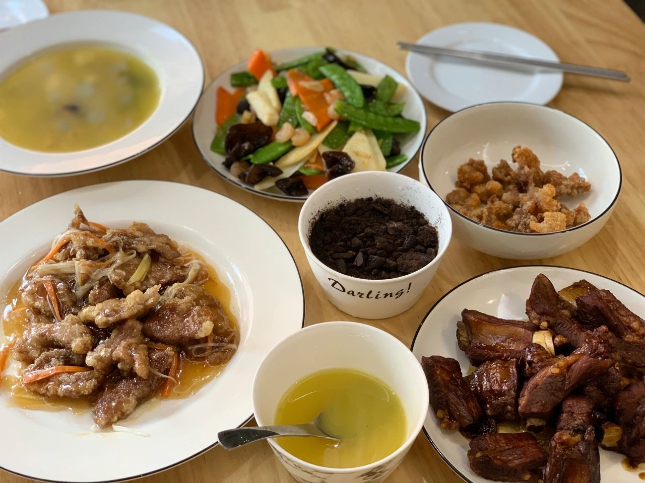 3美食朋友聚会烧烤烤肉撸串糕点甜点笔记本新闻哈尔滨小烤爷烧烤(吃吃喝喝，不能放过任何一种美食啊)-喵神素材库