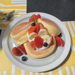 2学习舒芙蕾甜品草莓笔记本影子(温习单词和笔记晒晒太阳舒芙蕾太过好吃\\t)-喵神素材库